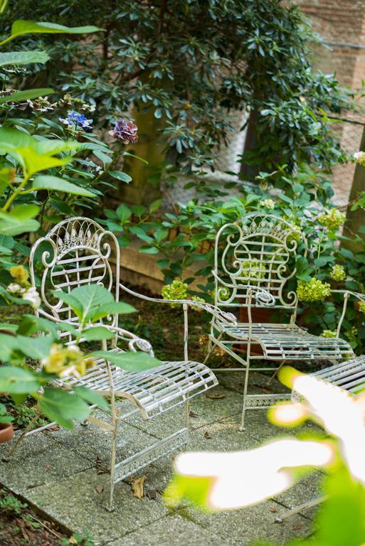 Le Ortensie Di Via Rossetti Bed and Breakfast Trieste Exteriör bild